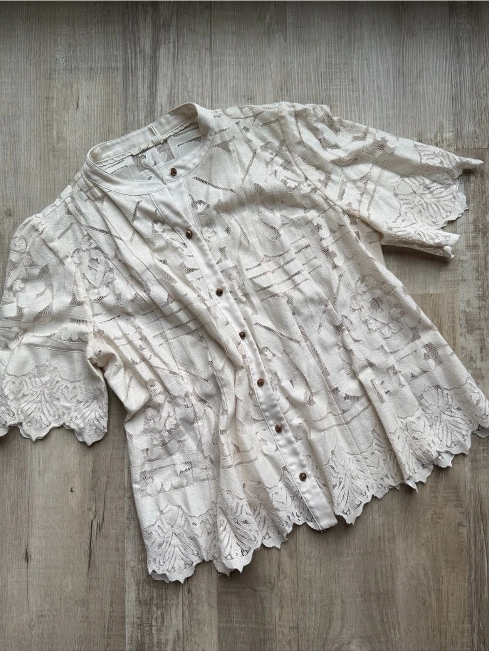 Floreat Ivory Lace Top